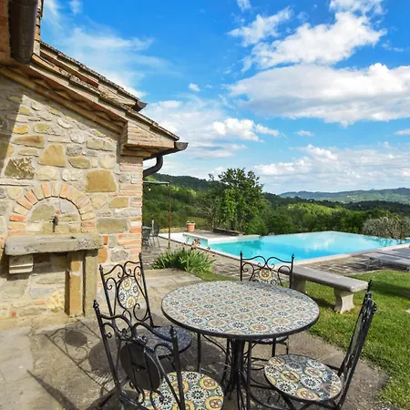 Dom wakacyjny Lovely In Monte Santa Maria Tibe